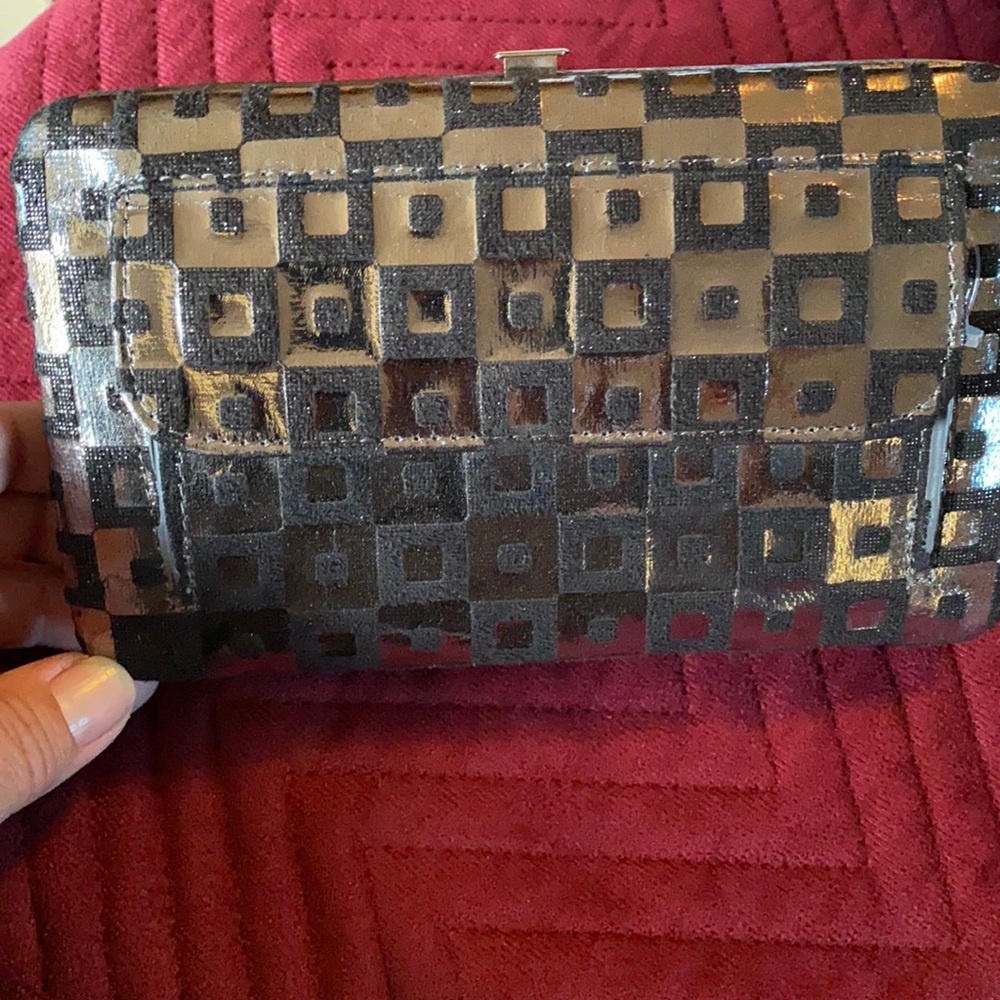 Hananel Black and Gold Wallet
